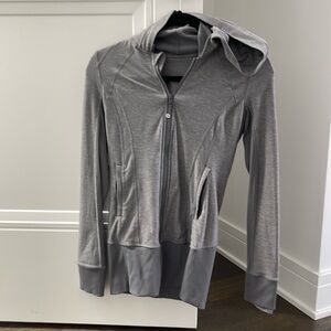 COPY - Lululemon woman’s running, zip up, w/zipper pockets, thumb holes & hood